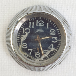 Наручные часы "ЗиМ" без ремешка, треснуто стекло, не работают, СССР